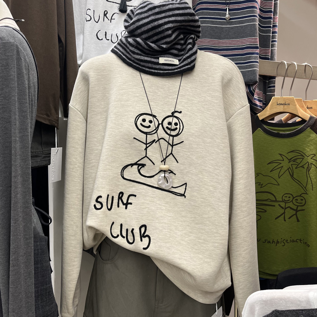 字母卡通图案松驰感宽松套头卫衣