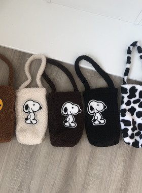 韩国ins可爱笑脸学生防烫手提水杯袋卡通小狗羊羔毛绒保温杯套女