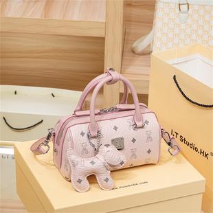 法国小众奢侈品牌专柜2026新款真皮女手提包单肩斜挎波士顿枕头包