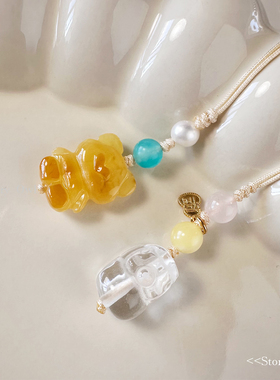 STORY OWL 天然蜜蜡熊白水晶貔貅小吊坠ins手机挂绳耳机相机挂件