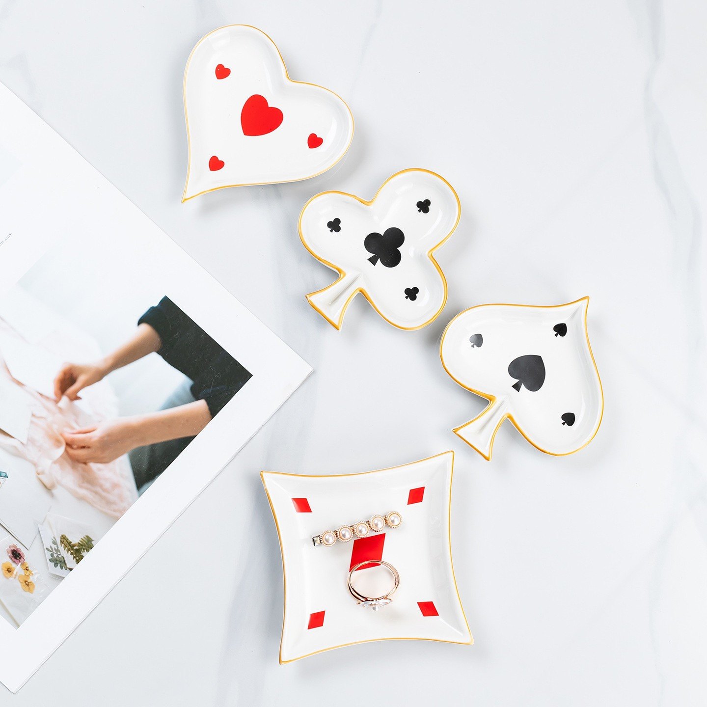 个性创意扑克牌陶瓷首饰盘异型盘戒指首饰收纳盘小吃盘桌面摆件,收纳整理,收纳盘,淘宝优惠券,粉丝福利购,淘宝优惠卷