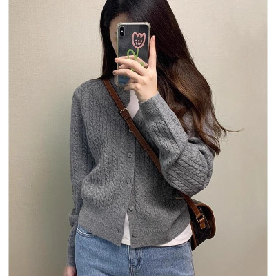 韩系灰色V领麻花针织开衫外套女