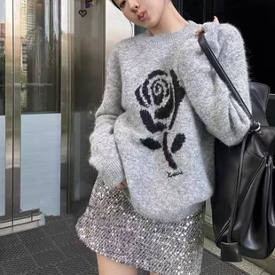 玫瑰花提花灰色毛衣女秋冬2025新款内搭宽松慵懒风套头打底针织衫