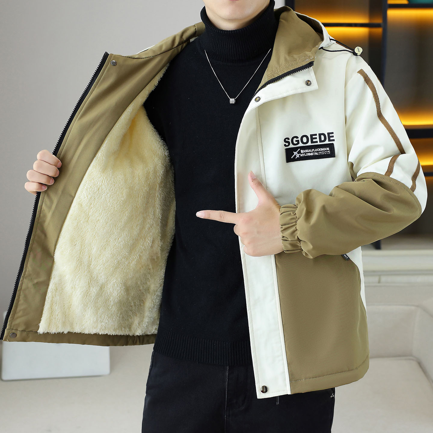 加绒加厚外套男2025新款冬季连帽保暖休闲宽松夹克上衣男装棉袄