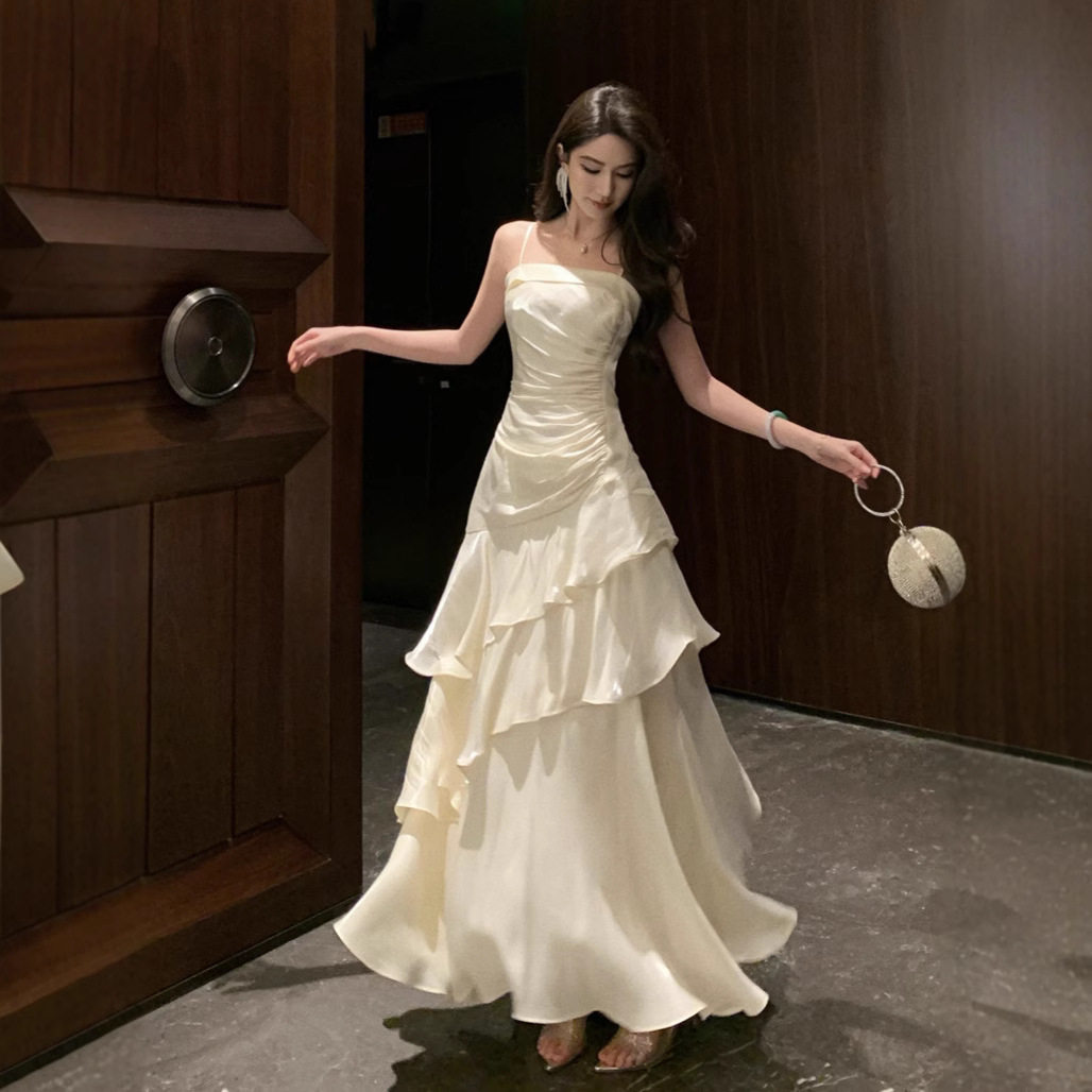 法式高级感长款荷叶边小众轻奢修身吊带连衣裙成人礼鱼尾生日礼服