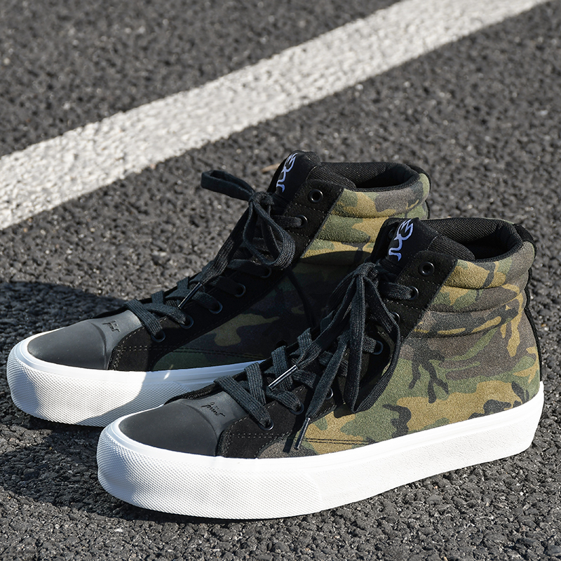 极路客中高帮系列专业减震滑板鞋