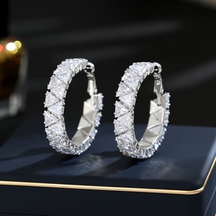 新款 轻奢高级感气质耳饰璀璨几何三角形锆石镶嵌耳圈圆环圈圈耳环