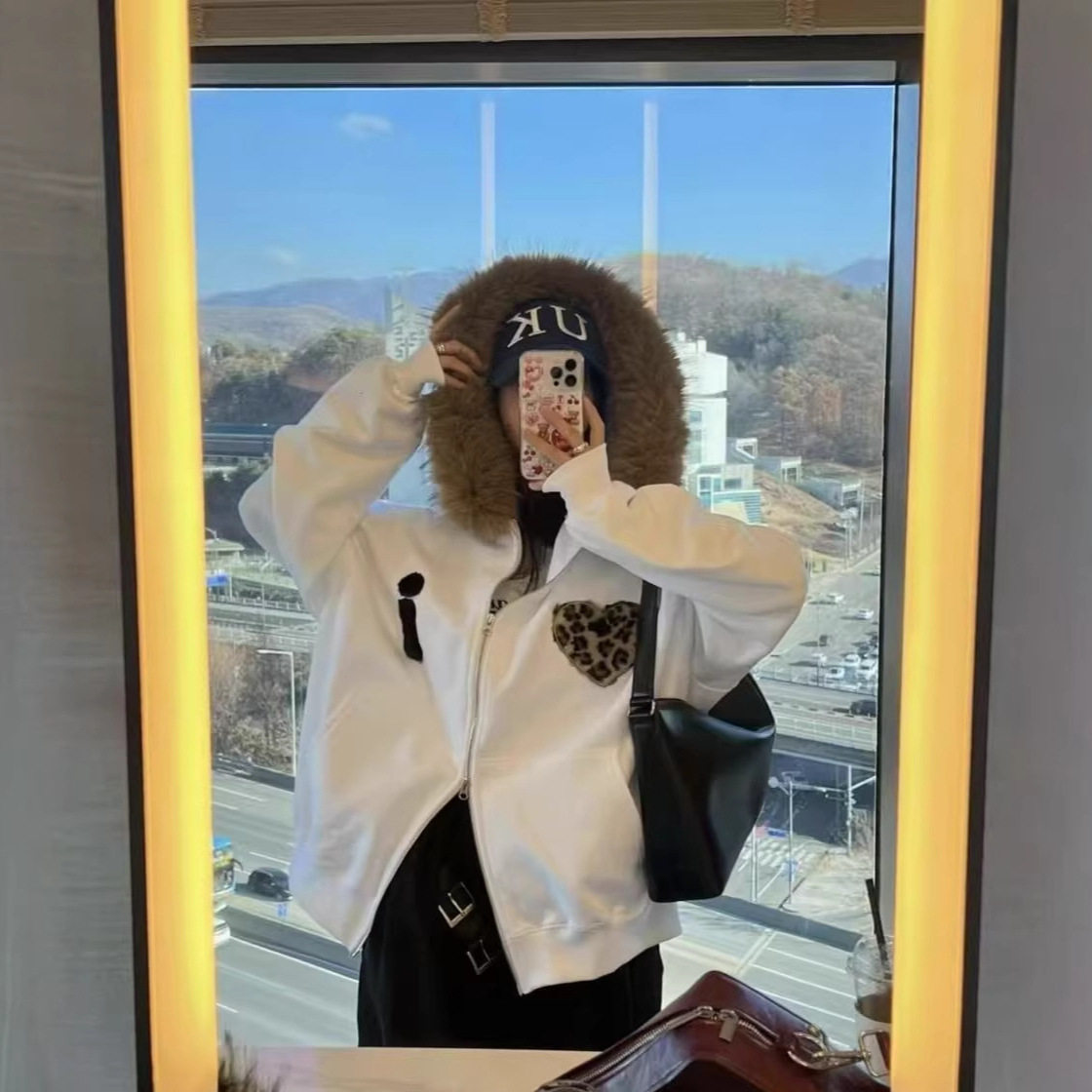 韩国小众新款 甜酷休闲字母爱心大毛领连帽拉链卫衣外套