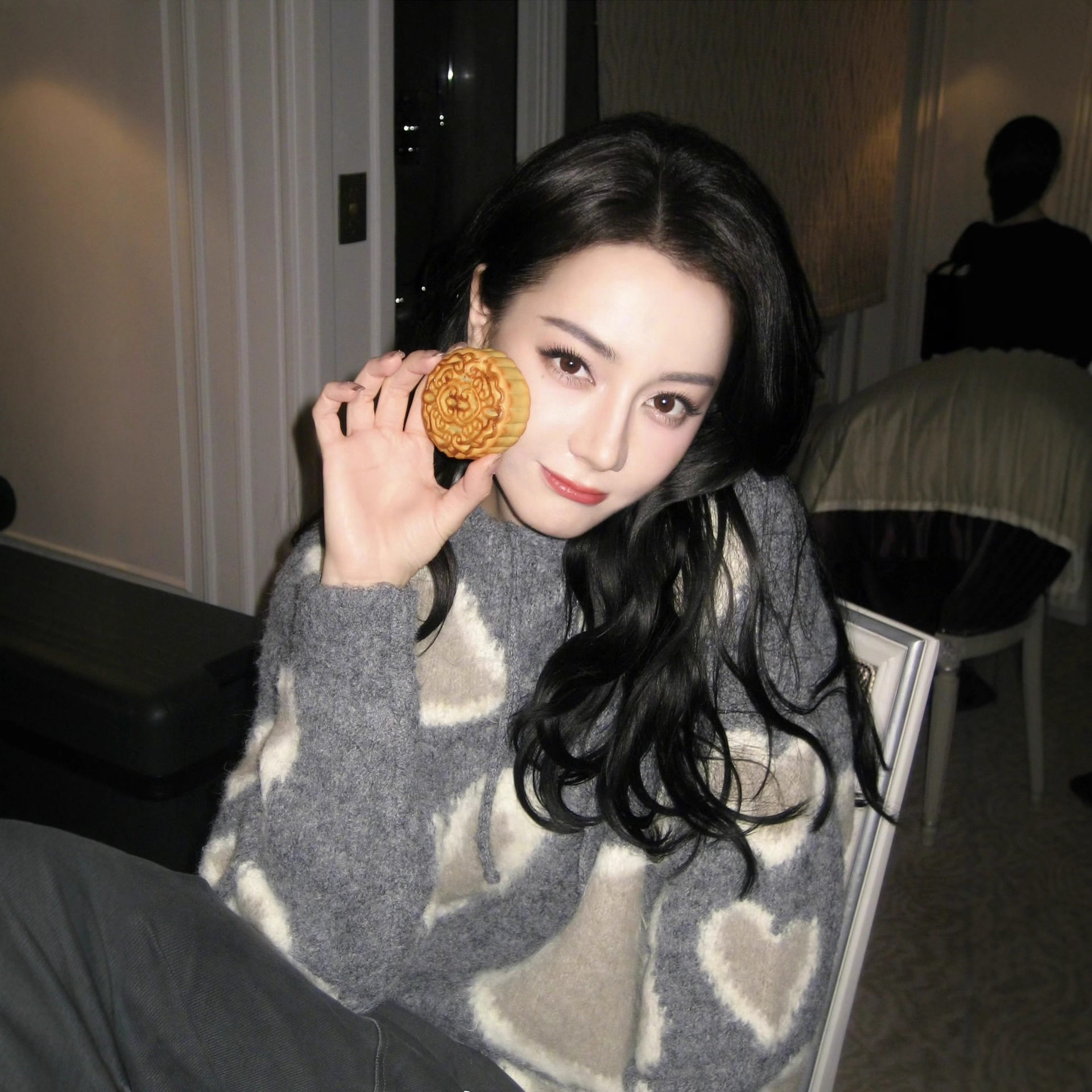 韩国小众新款 迪丽热巴同款 百搭豹纹连帽爱心针织衫毛衣