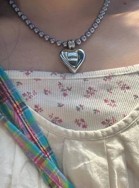 韩国小众新款 new jeans同款 爱心吊坠圆珠项链