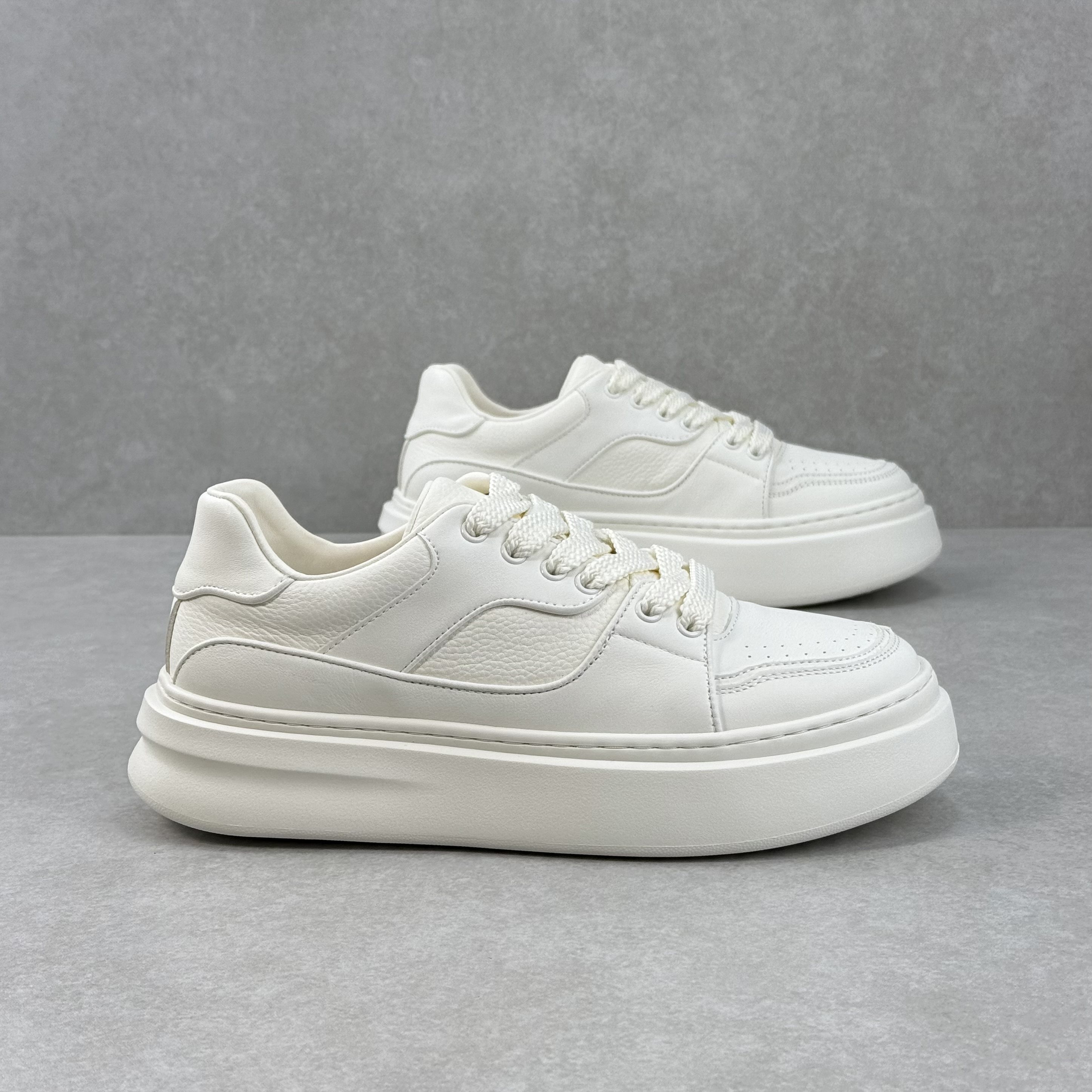 美式休闲欧货高质感牛皮小白鞋2026新款厚底运动板鞋小众低帮男鞋,流行男鞋,休闲板鞋,淘宝优惠券,粉丝福利购,淘宝优惠卷