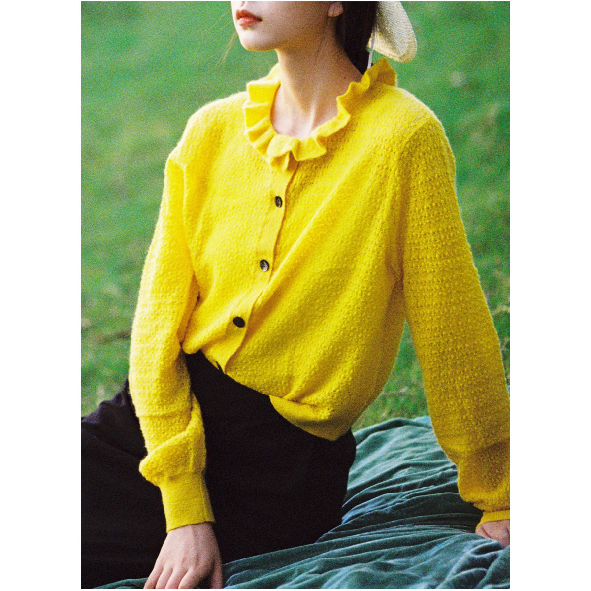 超细羊毛花边领针织开衫