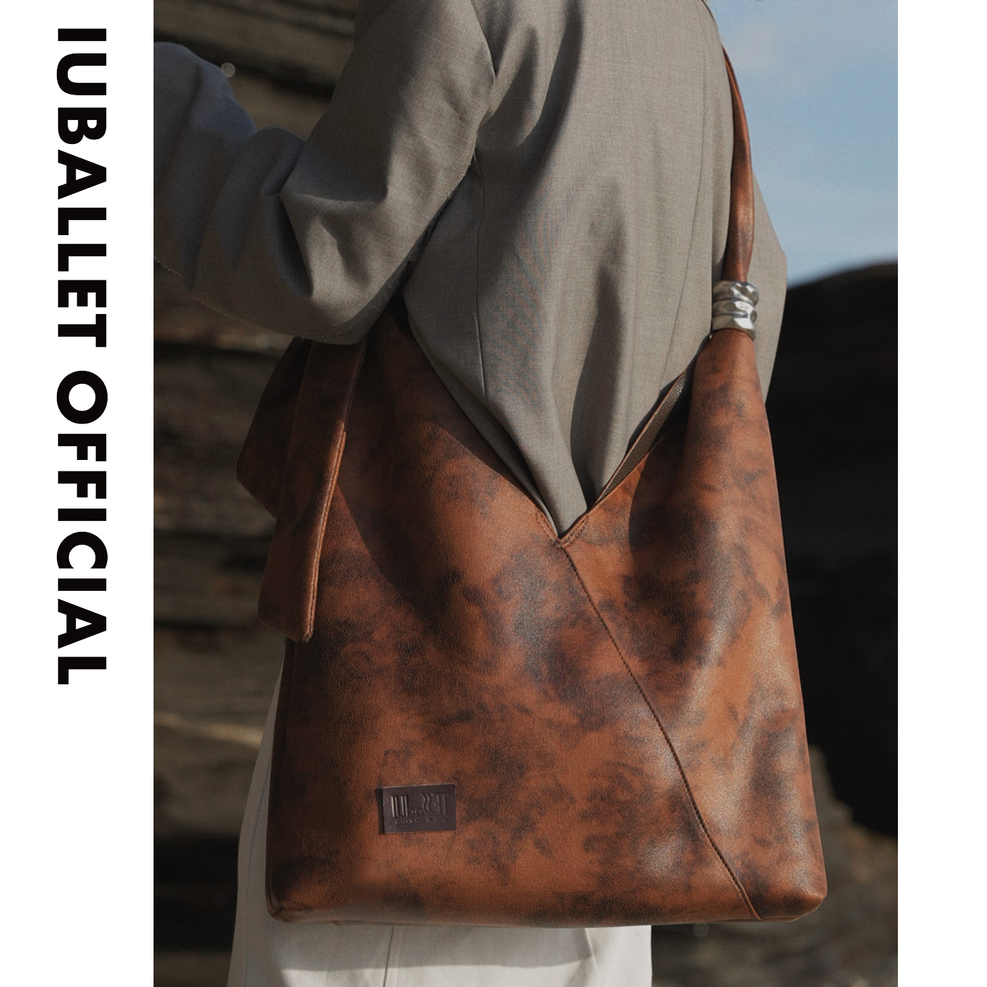 IUBALLET 出走 2025冬季新品复古高级感hobo托特包女大容量通勤包