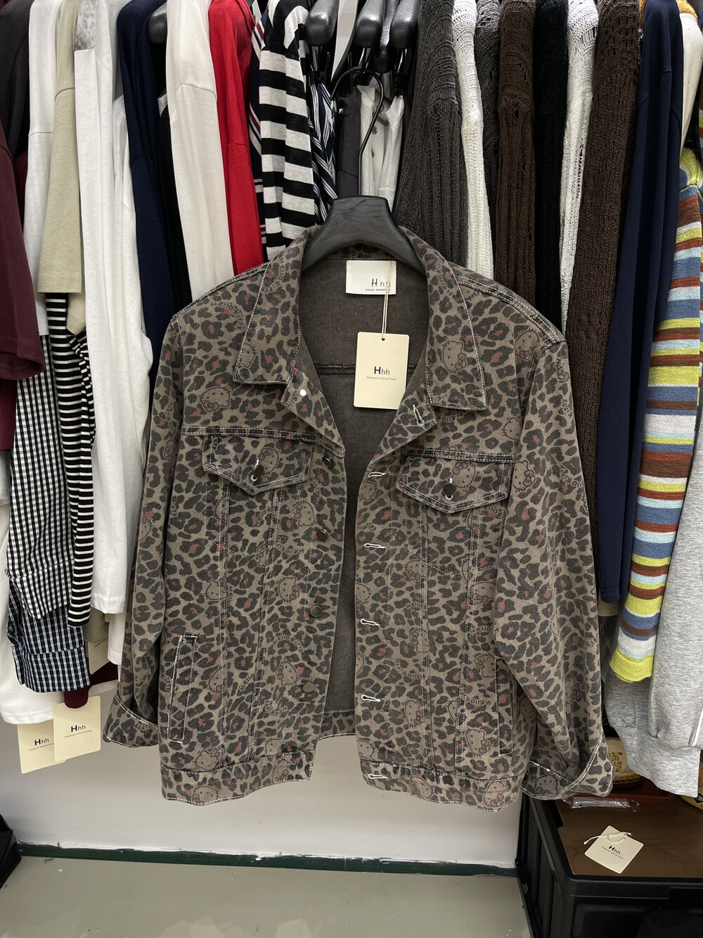 Hhh 2025年秋季新款美式复古宽松豹纹卡通牛仔外套女百搭休闲上衣