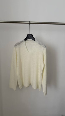 Hhh 2025年冬季新款韩版设计感U领长袖蕾丝上衣女宽松显瘦打底衫