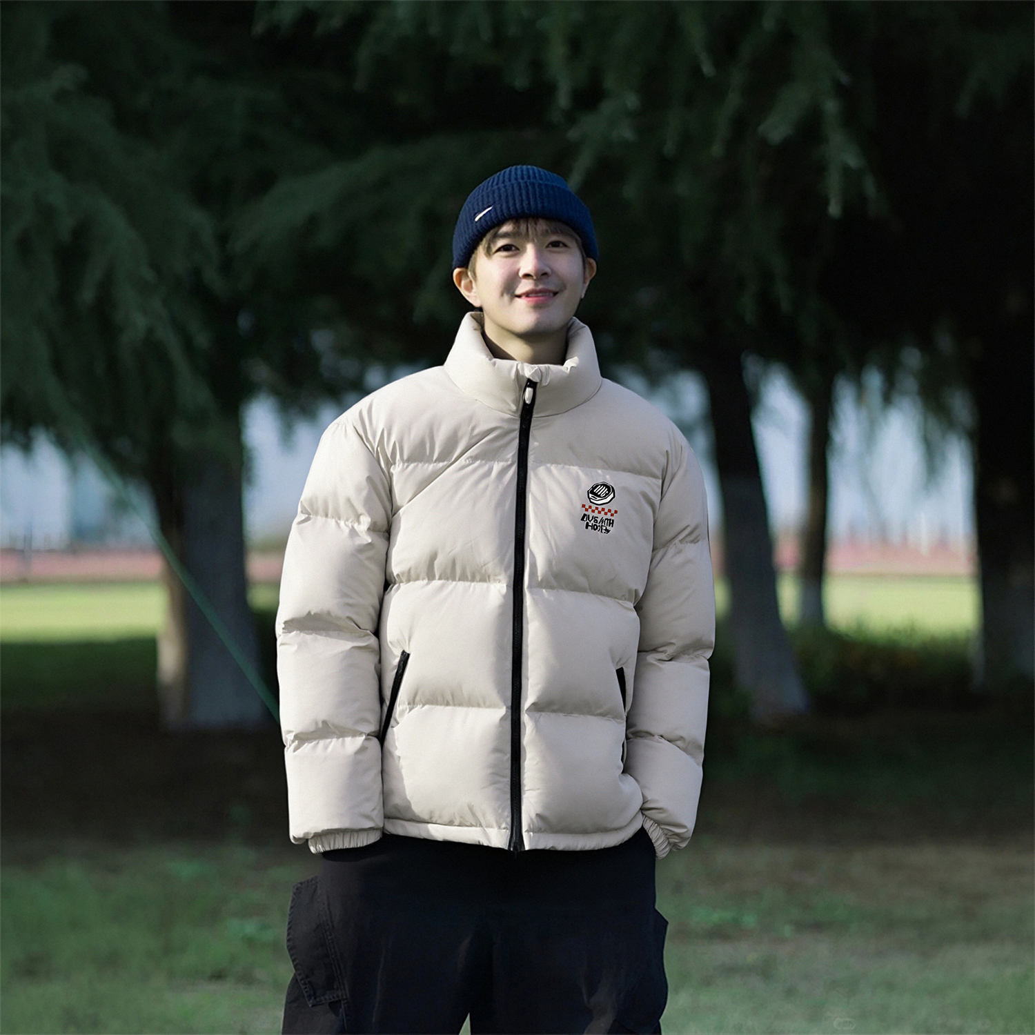 李宁系列2025冬季新款男反伍BADFIVE防泼水保暖时尚鸭绒短羽绒服