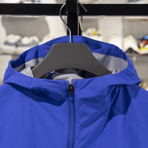 李宁健身跑步运动风衣男子2025春节新款反光防风速干外套AFDV043