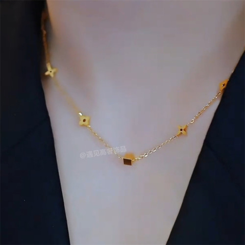 钛钢颈链不掉色可水洗花朵项链