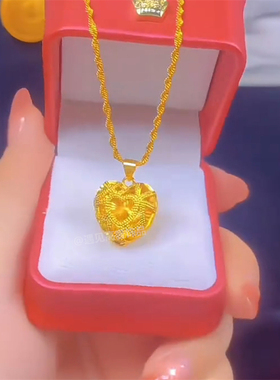 金色镂空雕花爱心项链女