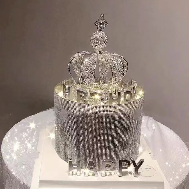 网红女神钻石围边蛋糕装饰