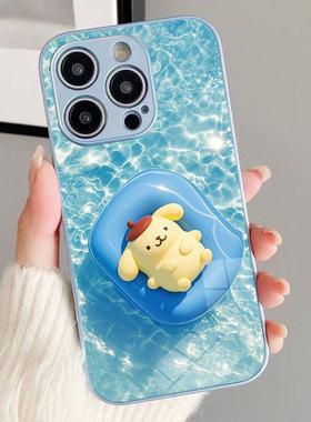 适用卡通布丁狗泳池游泳夏日蓝色凉爽VIVOY300挂绳OPPOK12手机壳苹果16promax任意机型iPhone15华为70荣耀300
