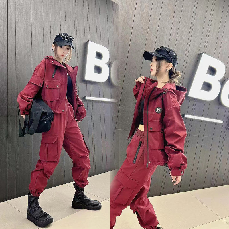 欧货爆款工装裤套装女2024年新款秋季百搭连帽冲锋衣束脚裤两件套