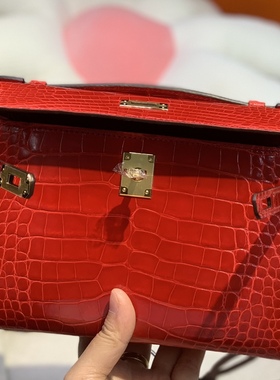 进口美洲鳄鱼皮亮面肚皮凯莉包一代22CM女士小手拿包晚宴红色mini