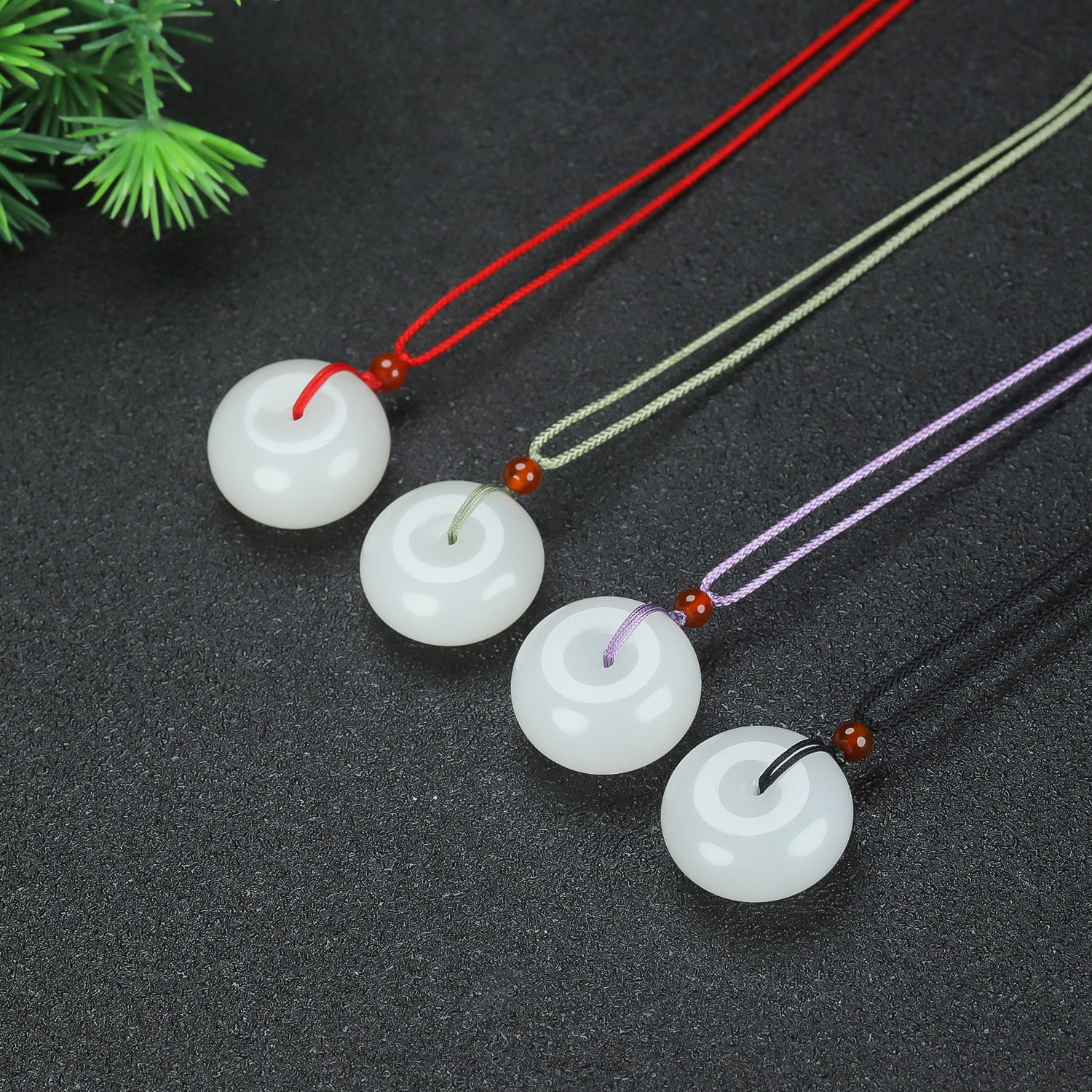 新疆金丝玉圆形平安牌吊坠珠宝