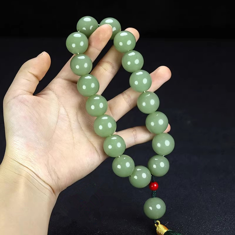 新疆和田玉青白玉手串手持天然湖水绿念珠手持圆珠手链男女把玩珠