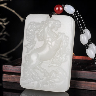 新疆和田玉生肖马挂件白玉马吊坠白玉马上有钱马到成功玉牌子挂件