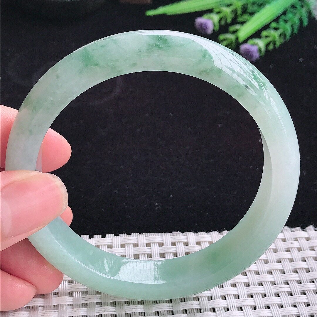 实拍A货翡翠62/13.4/8.8大圈口平安镯老坑精美冰润飘花手镯玉手镯