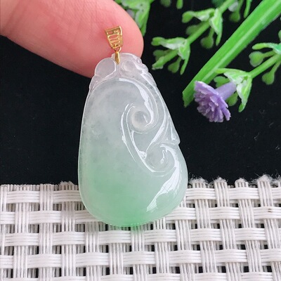 A货翡翠32.2/20.1/4.5老坑18k金镶嵌冰润飘绿如意吊坠翡翠挂件