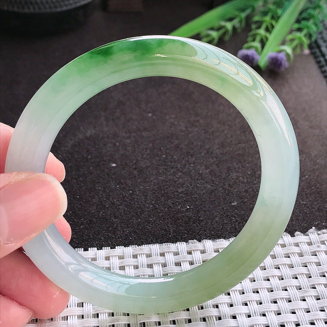 翡翠A货56/9.3/9.7老坑冰胶水灵特色黄加绿圆条手镯翡翠玉镯女款