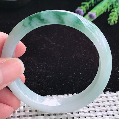 实拍A货翡翠56.5/11.9/8老坑冰润飘花手镯玉手镯女款平安镯