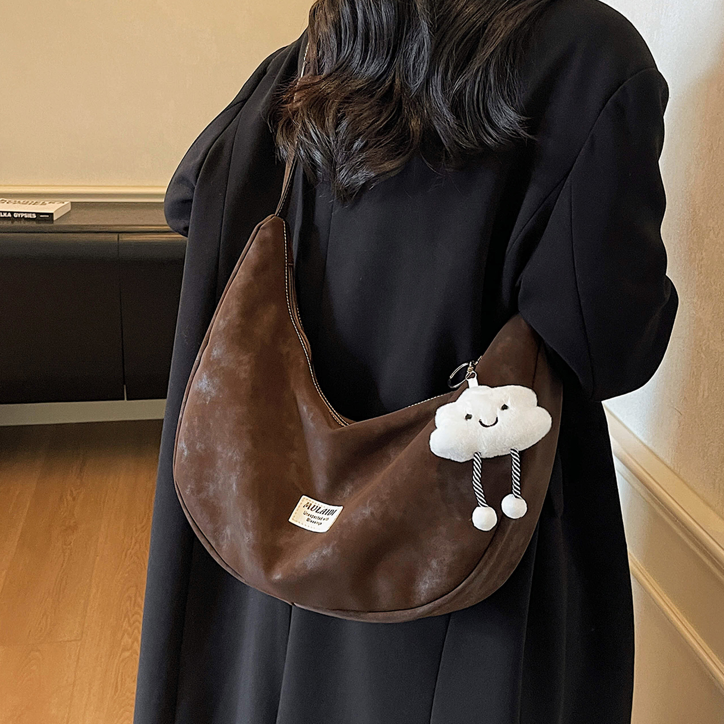 2025新款大容量休闲复古单肩包