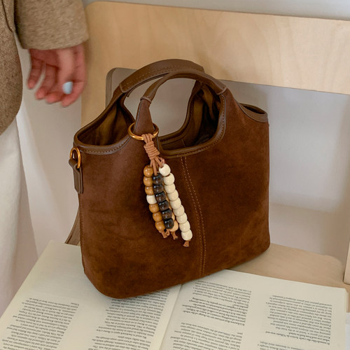 2025新款高级感复古单肩通勤包