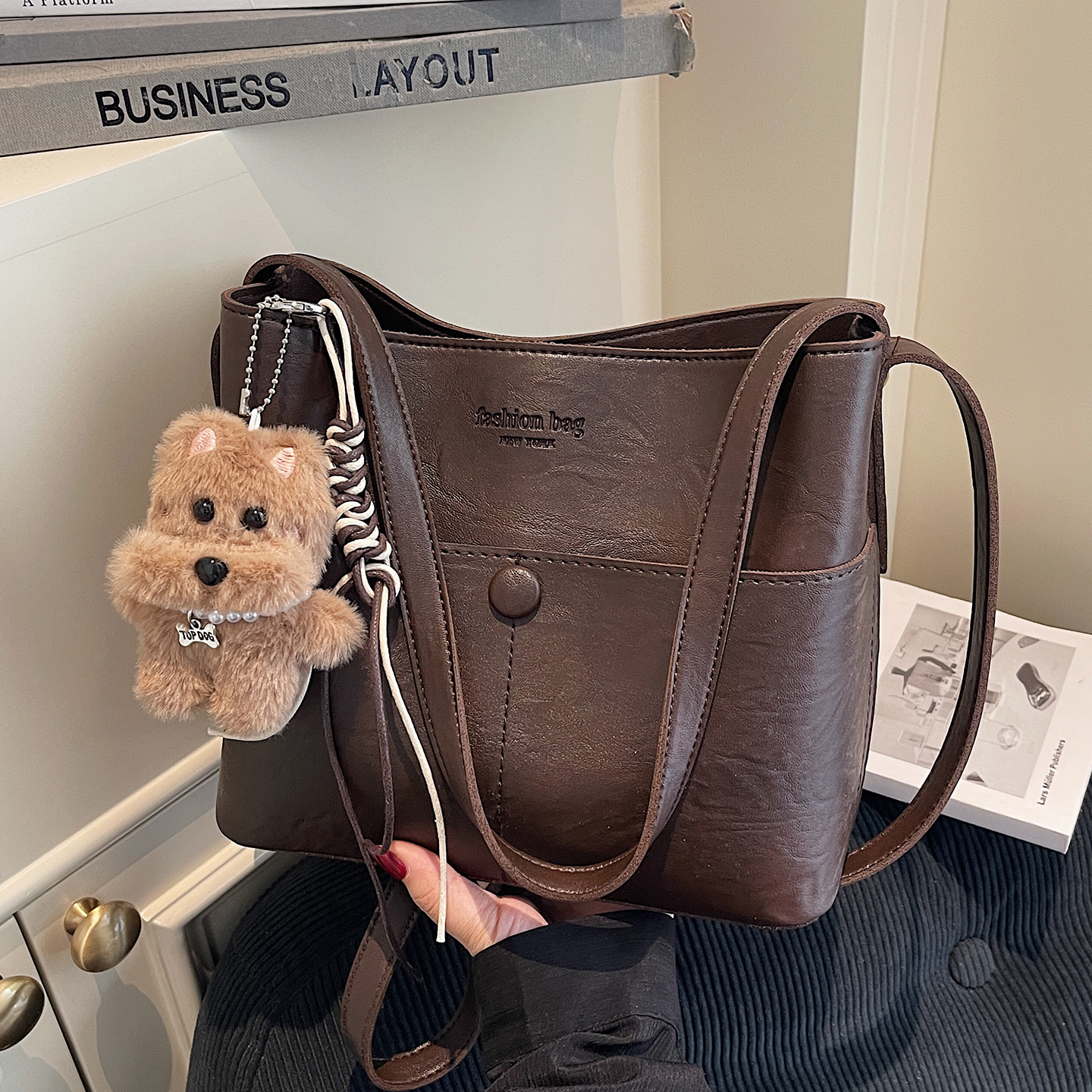 2025新款时尚小众大容量托特包