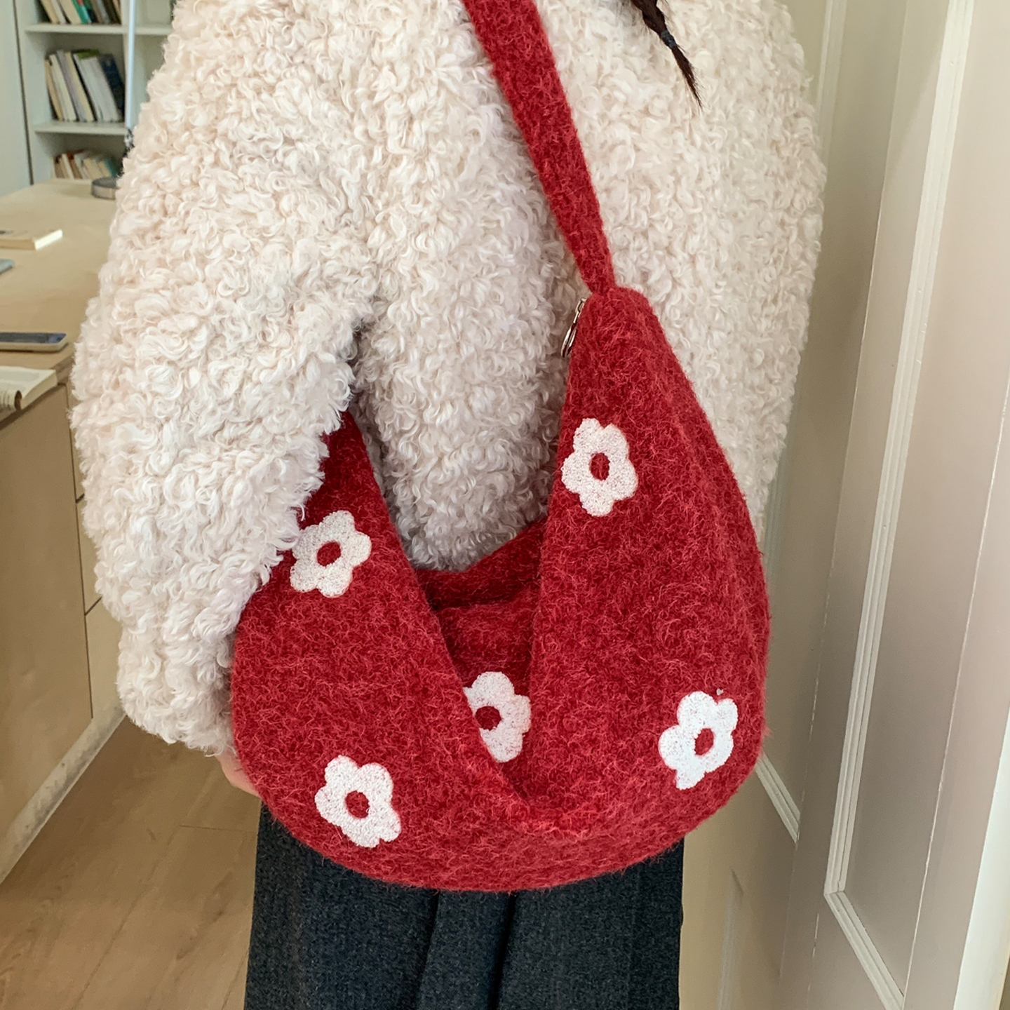 冬季甜美花朵刺绣毛绒单肩女包