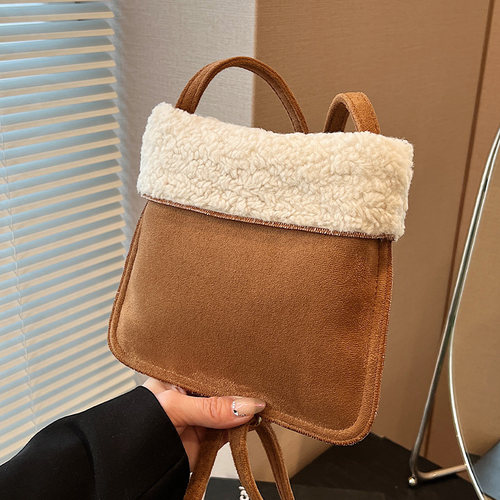 时尚单肩简约斜跨流行通勤水桶包