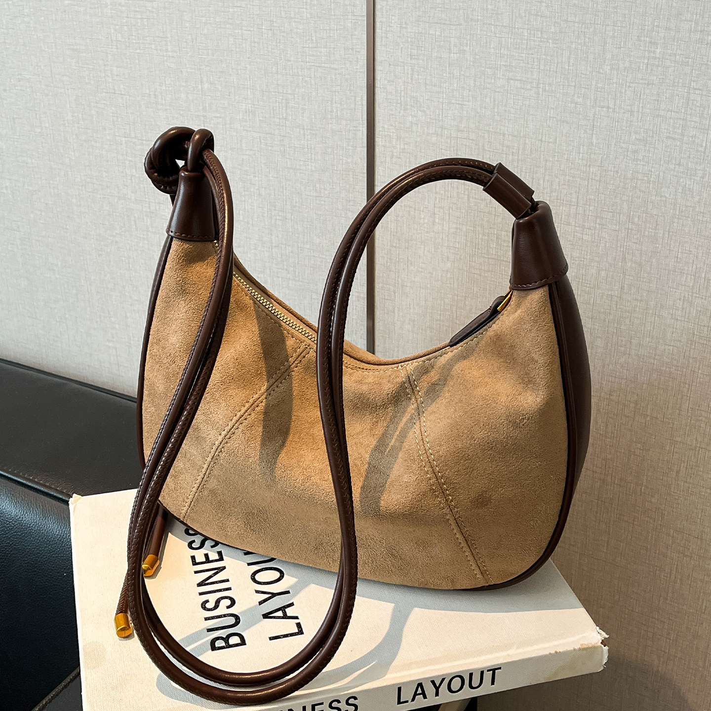 2025新款时尚百搭通勤女式单肩包