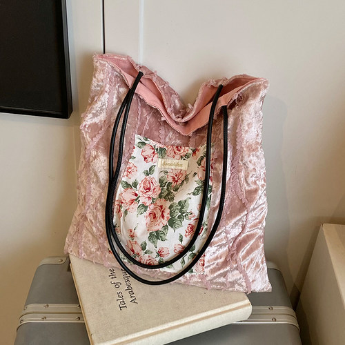 新中式国风大包包女式2026新款潮流行爆款托特包大容量通勤单肩包