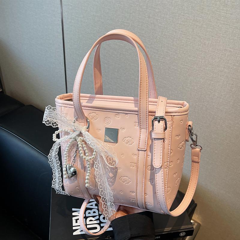 手提包包女2025新款春季流行时尚单肩包高级感洋气通勤斜挎水桶包