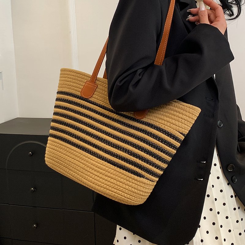 单肩女包简约时尚手提休闲托特包