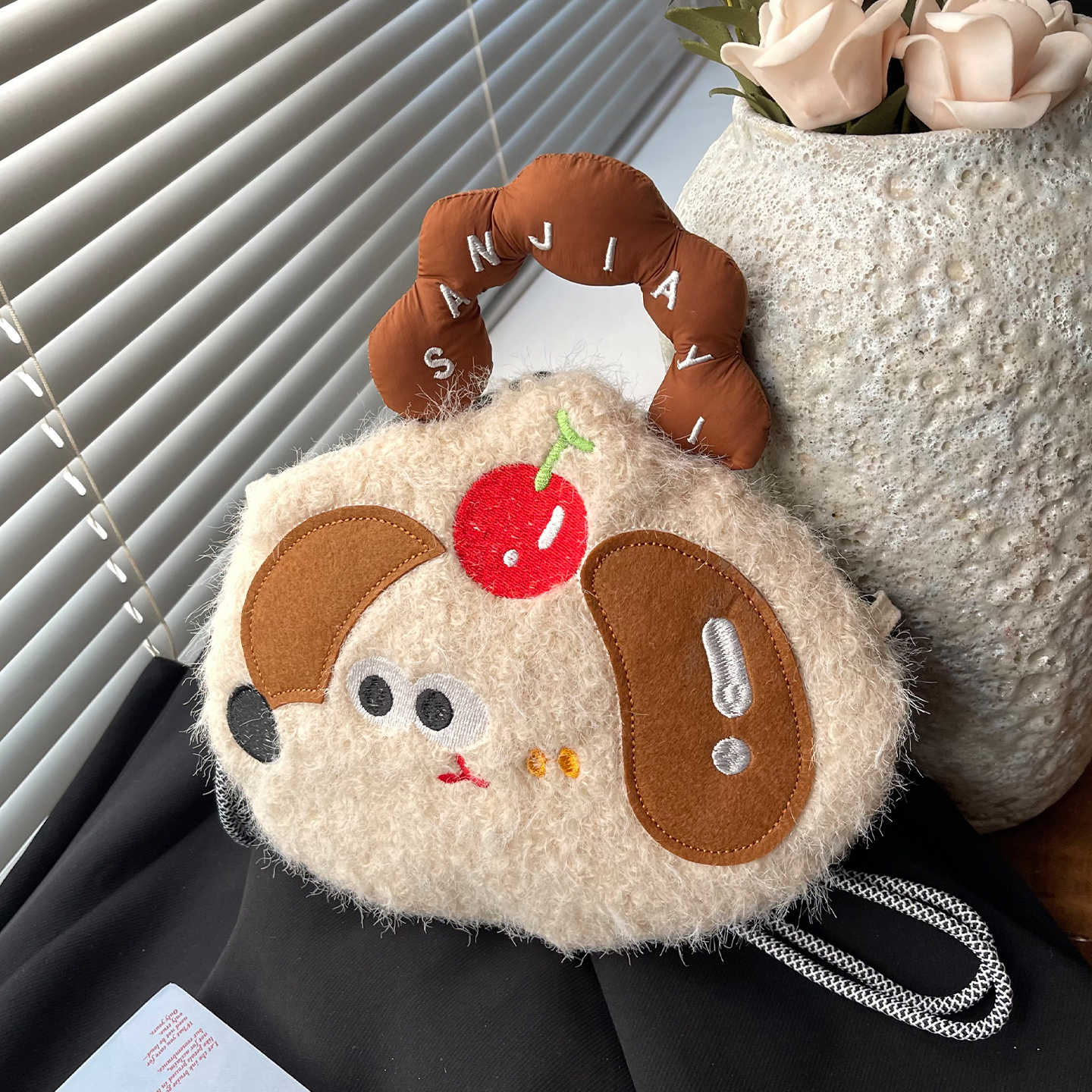 2025新款猫咪毛毡迷你斜挎包