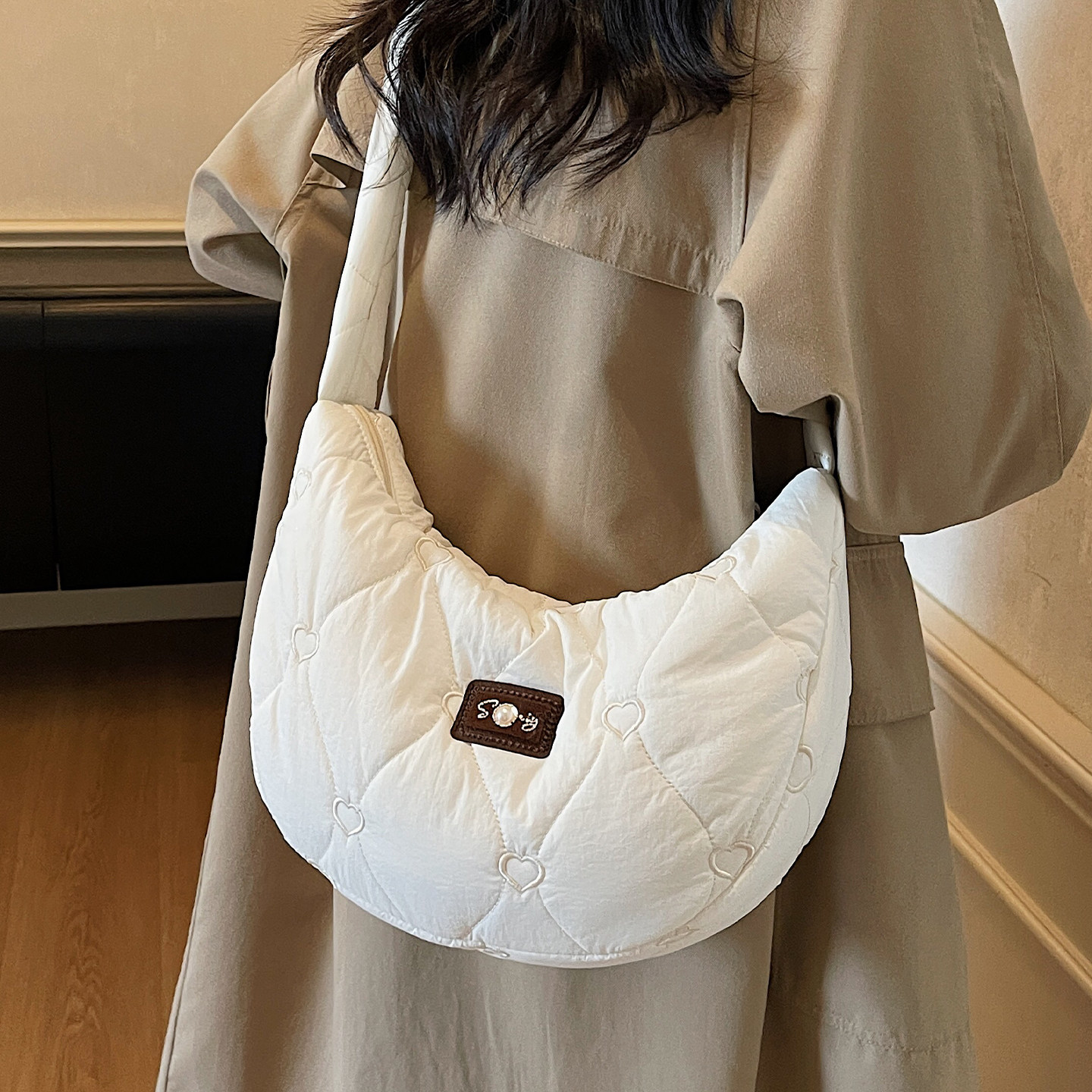 秋冬棉服包包女式2025新款潮布包单肩包大容量上课通勤斜挎饺子包,箱包皮具/热销女包/男包,通用款女包,淘宝优惠券,粉丝福利购,淘宝优惠卷