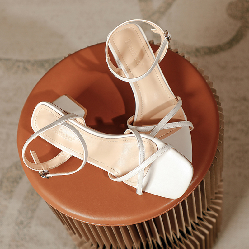 仙女风凉鞋少女粗跟学生细带子交叉简约罗马鞋中跟女夏季气质法式,女鞋,时装凉鞋,淘宝优惠券,粉丝福利购,淘宝优惠卷