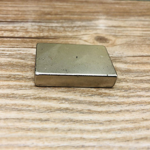 N52性能38 8毫米高性能磁铁吸铁石钓鱼饵盘擦窗玻璃擦磁性配件