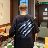 黑色