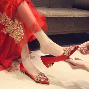 女平底2024年新款 新娘礼服鞋 粗跟中式 婚鞋 红色结婚鞋 子低跟秀禾鞋