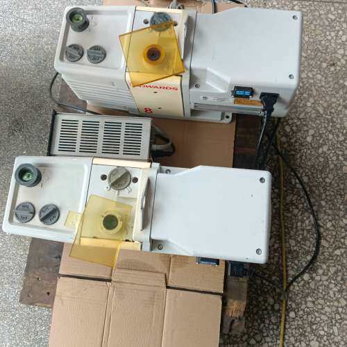 适用爱德华RV8真空泵，功能完好，成色如图。型号RV8，重量29议价